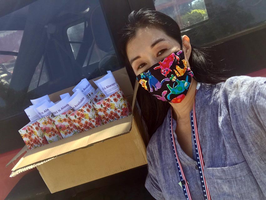 Sandra with her gift bags ready for delivery
